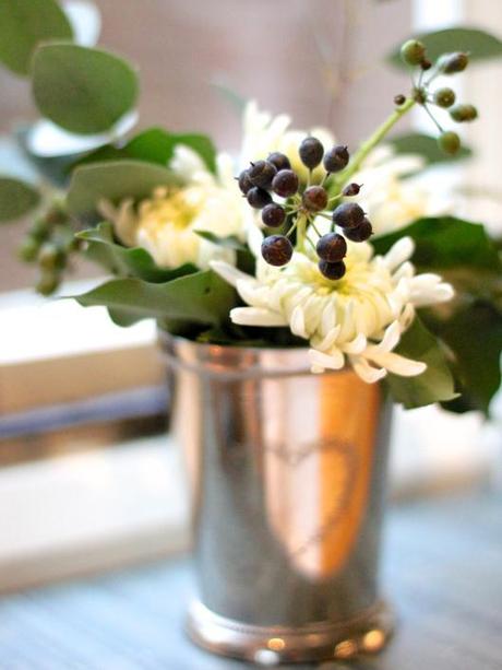 Chrysanthemum-and-Ivy