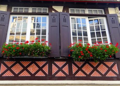 TROUVILLE WINDOWBOX-3