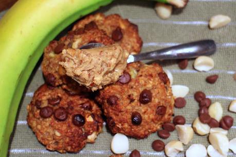 Healthy Banana and Peanut Butter Oat Cookies