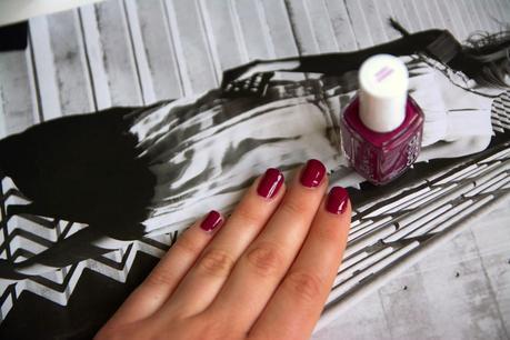 Guest Post : Essie 'Favourites To Fall For'
