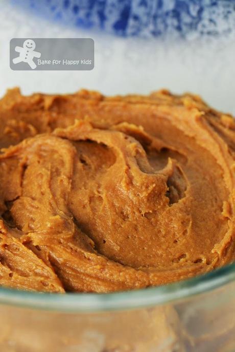 Blueberry Muffins with Almond Streusel (Bouchon Bakery) Blueberry Muffins with Almond Streusel (Bouchon Bakery)