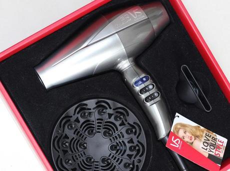 VS Sassoon 3Q High Performance Dryer Review // New In VS Sassoon 3Q High Performance Dryer Hair Review