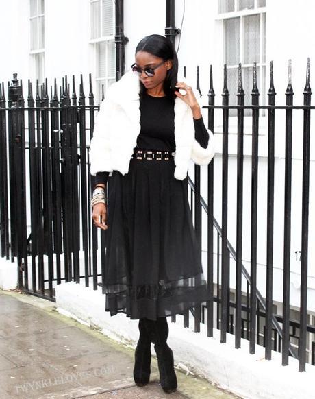 Today I'm Wearing: Black & White Flow