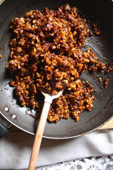 Pecan Pie Style Candied Walnuts 