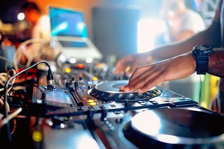 Exclusive: Flashbacks From Race Week At Iris Yas Island