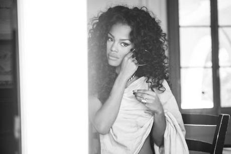 Teyana Taylor & Fabolous Perform “Broken Hearted Girl”