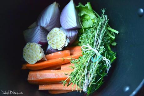 Homemade Chicken Stock | Delish D'Lites