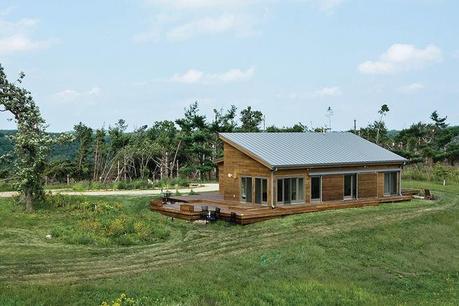 Frank Lloyd Wright grandson prefab house in Wisconsin