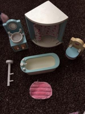 Sweetbee dolls house furniture (+Win a dolls house)