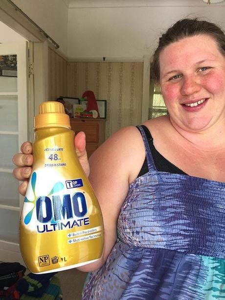 Anna happy that she is now the proud recipient of a bottle of Omo Ultimate. She has a top loader and I have a front loader. I thought she could use it with baby number 3 on the way.