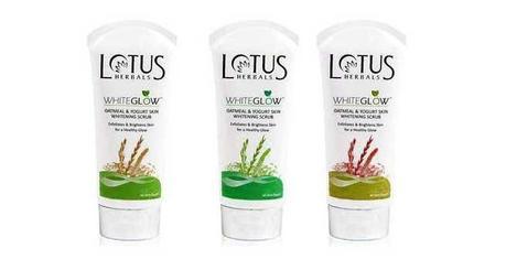 Lotus Herbals Whiteglow Oatmeal & Yogurt Skin Whitening Scrub