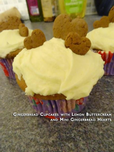 Christmas Baking - Gingerbread cupcakes