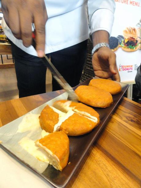 Review on Dunkin' Donuts @ CP, New Delhi