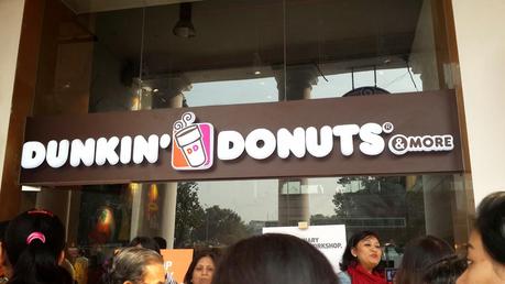 Review on Dunkin' Donuts @ CP, New Delhi