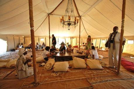 The main tent and the visitors