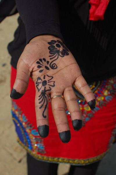 A Nubian woman's hand - © Giulia Cimarosti