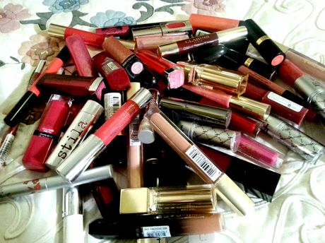 A Long Overdue Lipstick Organizing Session - Blogmas Day 12