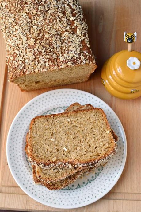 No Knead Honey Oat Bread