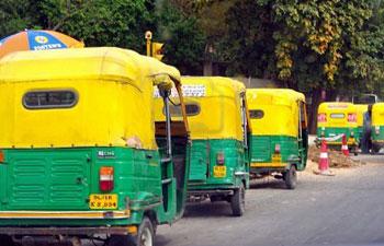 Some “Over-friendly” Auto-drivers in Delhi – A true incident
