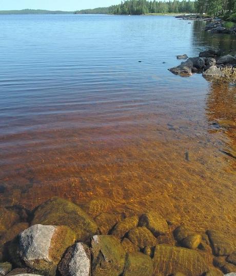 Un ejemplo más del curioso color del agua, pese a lo cual es potable