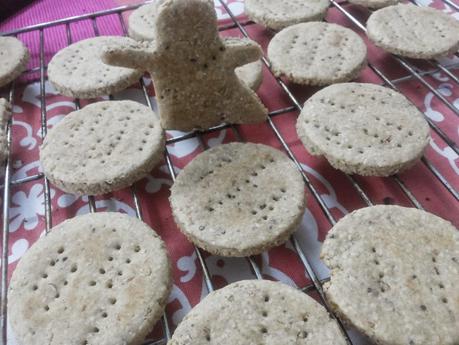 Digestive Biscuits-Quaker Oats Plus with Whole Wheat Flour /Atta