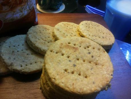 Digestive Biscuits-Quaker Oats Plus with Whole Wheat Flour /Atta