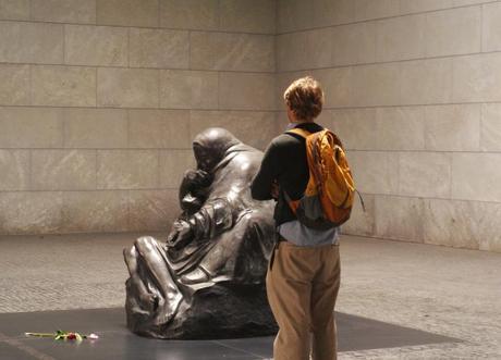 Mutter mit totem Sohn (Pietà) by Käthe Kollwitz, Berlin