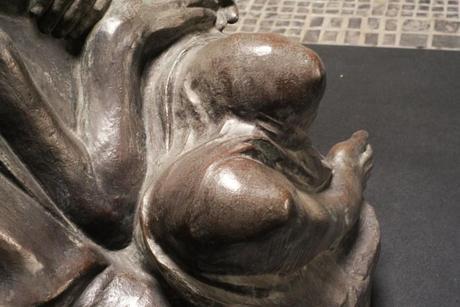 Mutter mit totem Sohn (Pietà) by Käthe Kollwitz, Berlin