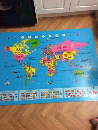 World map puzzle playmat