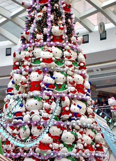 Top 10 Christmas Trees Made From Cuddly Toys