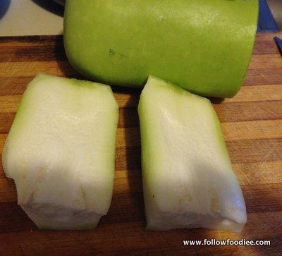 SORAKKAI KOOTU | BOTTLE GOURD CURRY