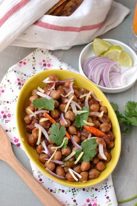 Amritsari Chole (Spicy Chickpea Curry)