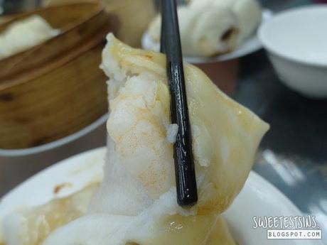 Lin Heung Tea House 蓮香樓 | Old-school teahouse in Hong Kong lin heung tea house prawn chee cheong fun close up