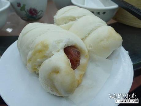 Lin Heung Tea House 蓮香樓 | Old-school teahouse in Hong Kong lin heung tea house sausage bun