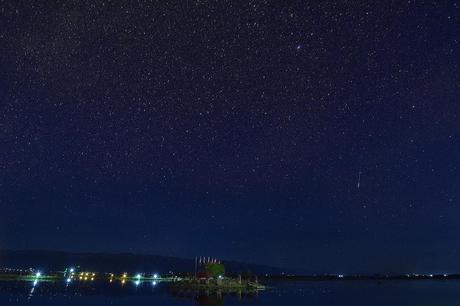 Starry Starry Sky 满天星 Inle Lake