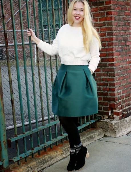 outfits, boston fashion, boston fashion blog, Holiday Party Outfit, Holiday Party Style, 424 Fifth, birdcage skirt, how to wear a bird cage skirt, how to wear a cropped sweatshirt
