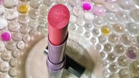 Oriflame The One Colour Unlimited Lipsticks in Forever Plum & Endless Red