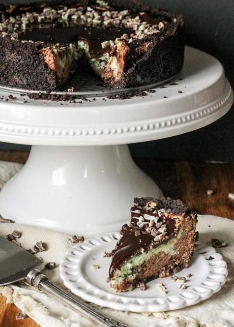 Mint Chocolate Chip Cheesecake This Mint Chocolate Chip Cheesecake has a chocolate cheesecake layer topped with a minty green cheesecake layer on an Oreo crust. It's the perfect decadent holiday treat!