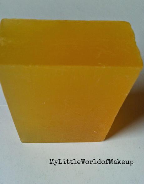 Aster Luxury Bathing Bar in Sandalwood Review