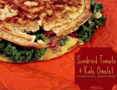 Sundried Tomato & Kale Omelet via Fitful Focus #recipe #omelet #breakfast #healthy