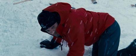 Aaron Cross’s Winter Attire in The Bourne Legacy Cross hits the deck.