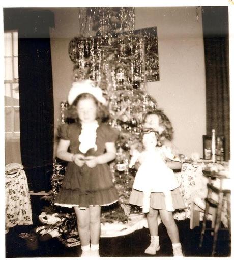 Here are some of my favorite vintage pictures from Christmas past.