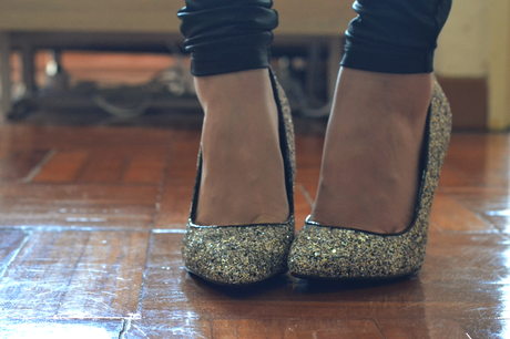 Daisybutter - Hong Kong Fashion and Lifestyle Blog: Dorothy Perkins glitter heels, DPshoeselfie