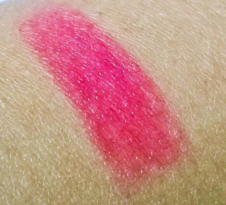 Oriflame The One Color Unlimited Lipstick in Pink Unlimited & Absolute Blush Oriflame The One Color Unlimited Lipstick in Pink Unlimited & Absolute Blush