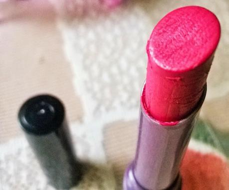 Oriflame The One Color Unlimited Lipstick in Pink Unlimited & Absolute Blush Oriflame The One Color Unlimited Lipstick in Pink Unlimited & Absolute Blush