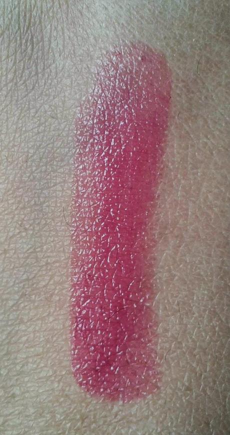 Oriflame's - The ONE Colour Unlimited Lipstick in Violet Extreme & Pink Unlimited Review & Swatches