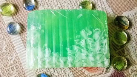 Puriso Summer Escape Handcrafted Soap Review