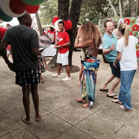 The Carters Spend Christmas Day in Thailand