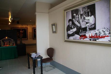 Joey Velasco Gallery entrance