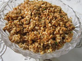 Urad Daal ki Khasta Kachori (Bedvi)  / Deep fried Lentil Shells